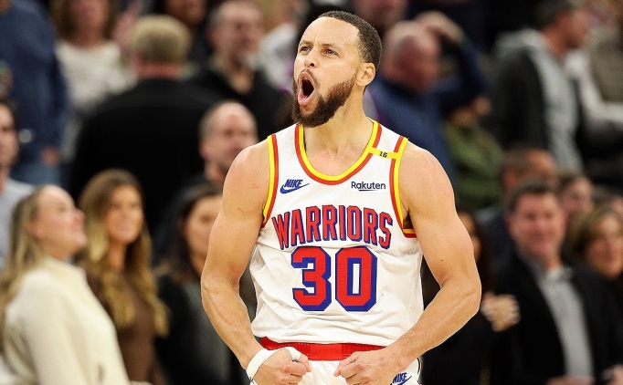 Curry, NBA tarihinin en skorer 10 oyuncusu aras�na girmeyi hedefliyor