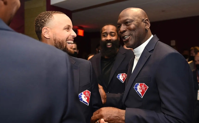 Curry, emeklilik sonras� Jordan'�n yolundan gitmek istiyor