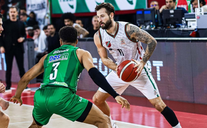 Thomas Akyaz�l�, Kar��yaka Basket Tak�m�'na veda etti