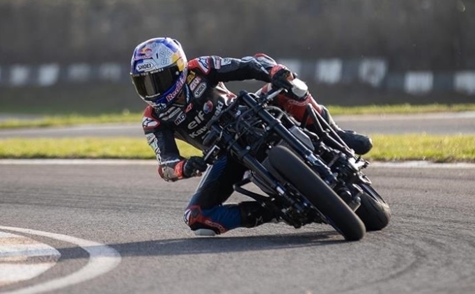 Milli motosiklet�i Can �nc�, Portekiz'deki ilk yar��� kazand�