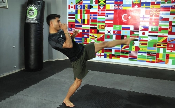 Milli muaythai sporcusu Muhammed Bilal Okay'�n g�z� d�nya �ampiyonlu�unda