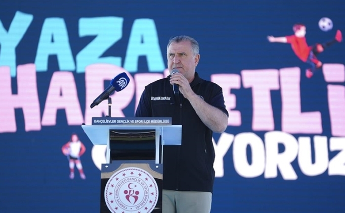 Bakan Bak, Ahmet �elik'i tebrik etti