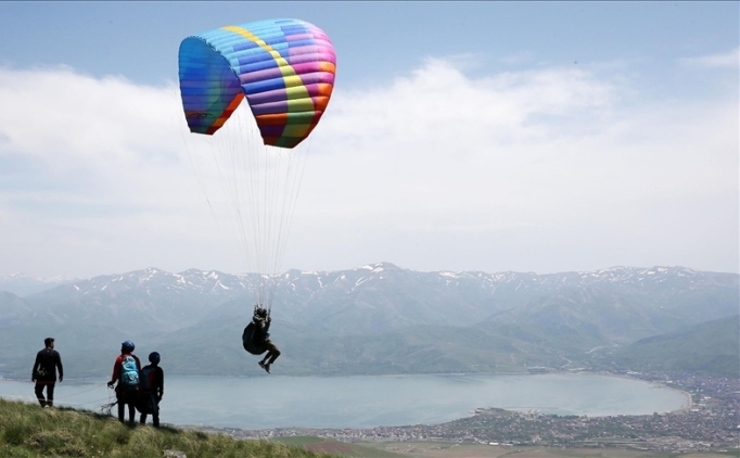 Nemrut Da, yama parat tutkunlarnn gzdesi oldu