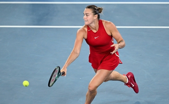 Fransa Ak'ta Aryna Sabalenka drdnc tura ykseldi
