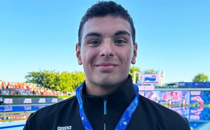 Milli yzc Nusrat Allahverdi, genlerde dnya ampiyonu oldu