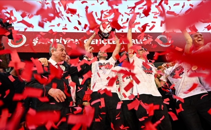 S�per Lig'e y�kselen Gen�lerbirli�i kupas�n� ald�