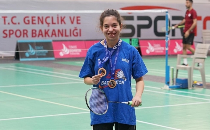 Para badmintoncular, �spanya'da 4 madalya kazand�