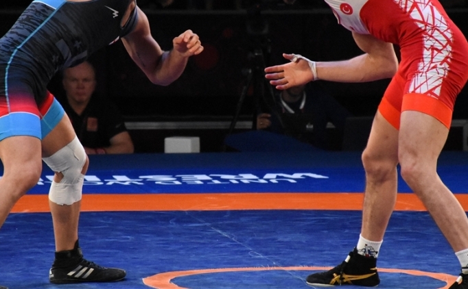 Gen� g�re��iler, Macaristan'da 5 madalya kazand�