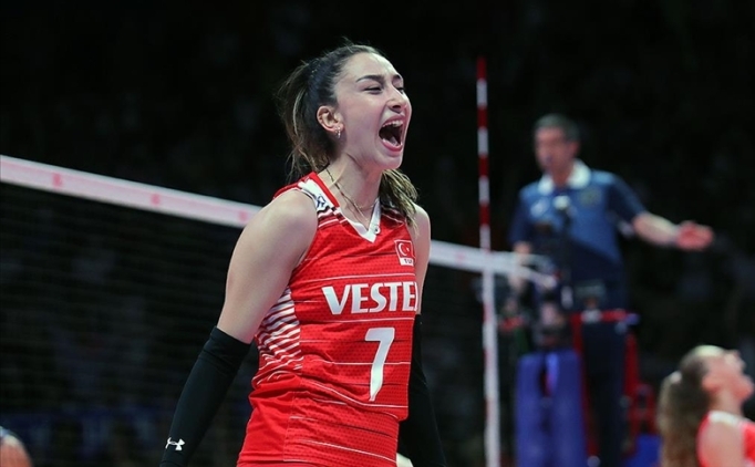 Milli voleybolcu Hande Balad�n a��klamalarda bulundu