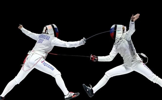 Milli y�ld�z eskrimcilerden 9 madalya