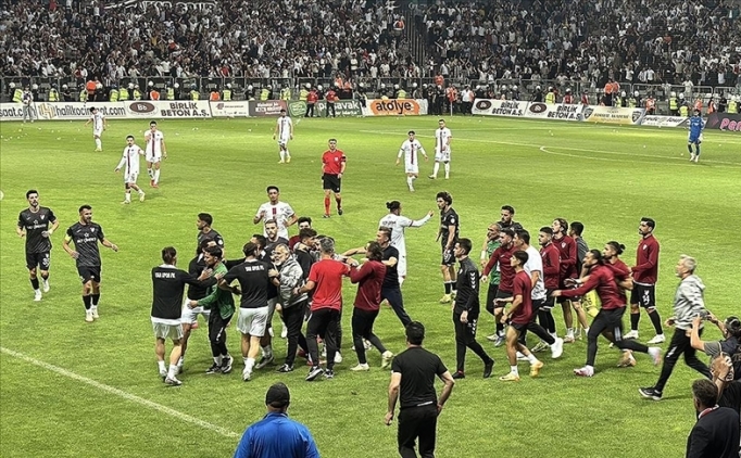 Elaz��spor-Vanspor FK ma��ndaki olaylara ili�kin 3 ��pheli g�zalt�na al�nd�