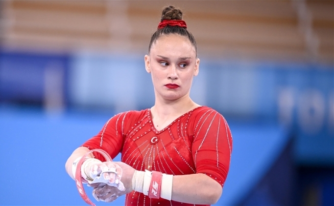 Nazl� Savranba��, Artistik Cimnastik Avrupa �ampiyonas�'nda 23. oldu