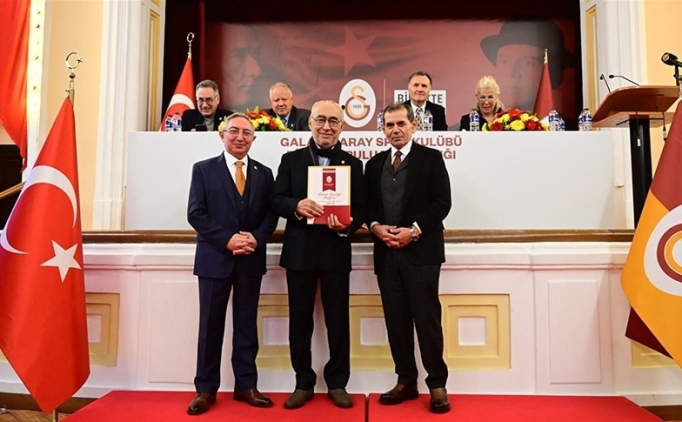 Galatasaray'da Divan Kurulu toplant�s� yap�ld�