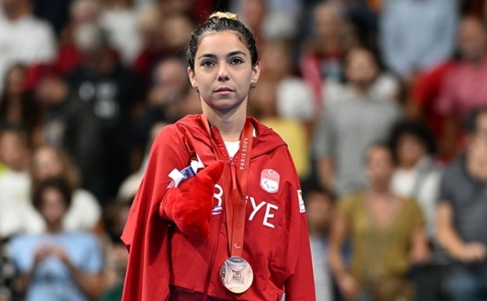 Milli para yzc Sevilay ztrk, 2025 Dnya ampiyonas'nda ikinci madalya!