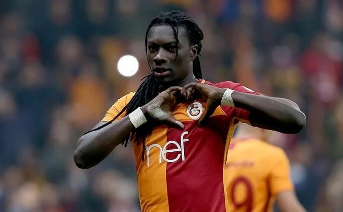 Bafetimbi Gomis: 'Mikautadze yalan'