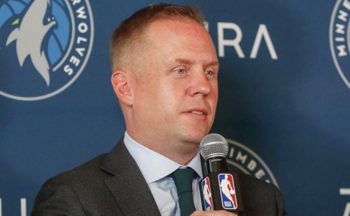 Tim Connelly'nin Minnesota'da kalmas� 'y�ksek ihtimal'