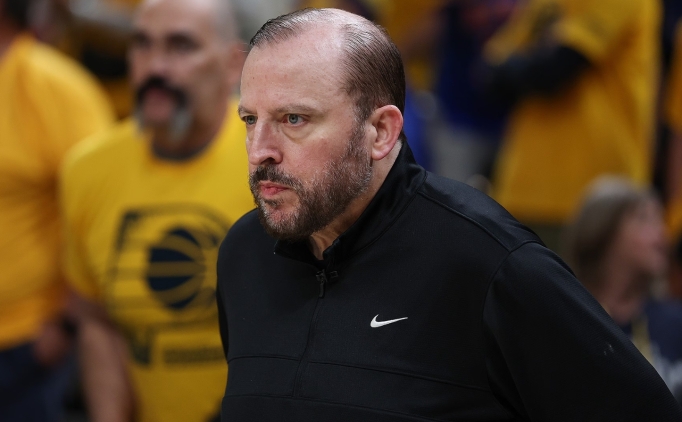 Knicks, Tom Thibodeau ile yollar�n� ay�rd�