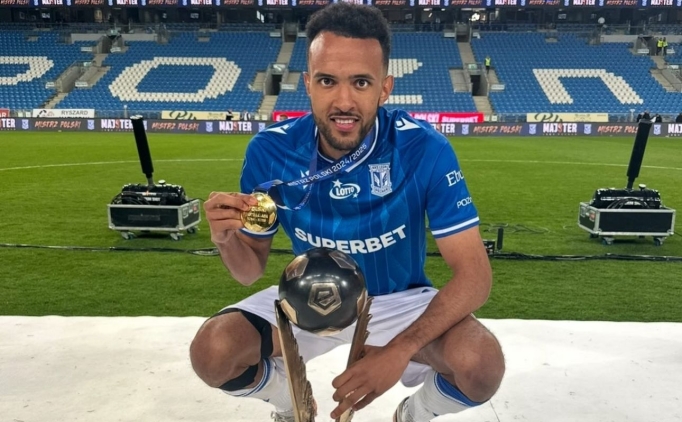 Trabzonspor, �sve�li stoper Alex Douglas'� g�ndemine ald�