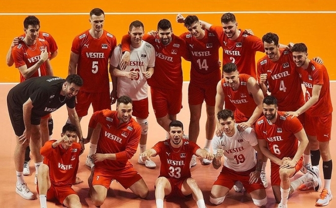 A Milli Erkek Voleybol Tak�m�'ndan 2. galibiyet!