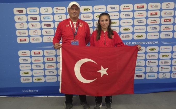 Trkiye rekortmeni 15 yandaki Yamur Tosun, dnya 3'ncs oldu