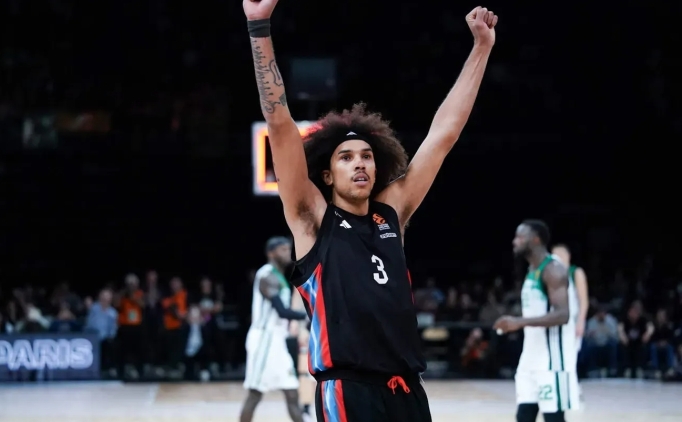 Olympiakos, Tyson Ward ile 2 y�ll�k anla�maya vard�