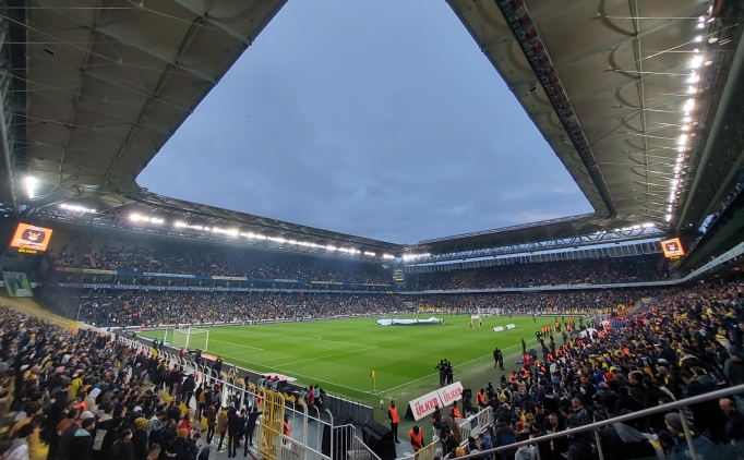 Kad�k�y'de derbi �ncesi L-Gante ve Wanda d�eti �al�nd�