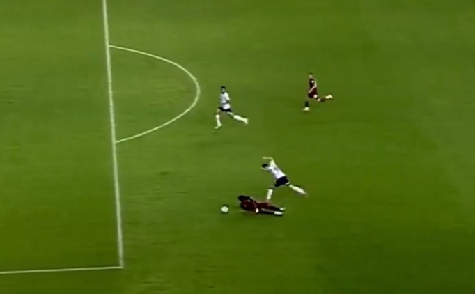 Fenerbah�e, Mersin'de 10 ki�i kald�!