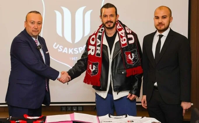 Uakspor'da imzalar konutu