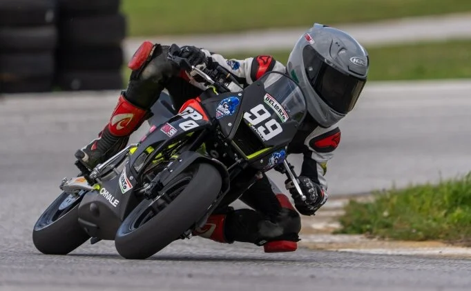 Uzay Alp Urcan, FIM MiniGP T�rkiye Serisi'nde �ifte zafer kazand�