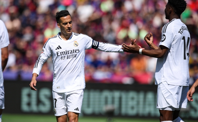 Real Madrid'de 10 sezondur forma giyen Lucas Vazquez'e veda