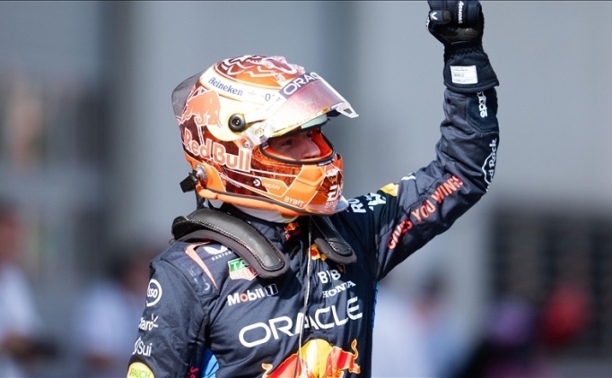 Verstappen, Mercedes'e do�ru!