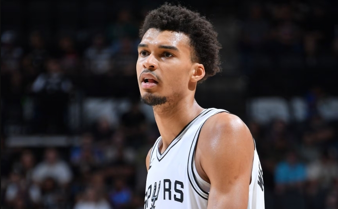 Sampson'dan Wembanyama uyar�s�: '82 ma�a haz�r de�il'