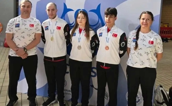 Milli sporculardan Serbest Dal�� D�nya �ampiyonas�'nda 3 madalya daha