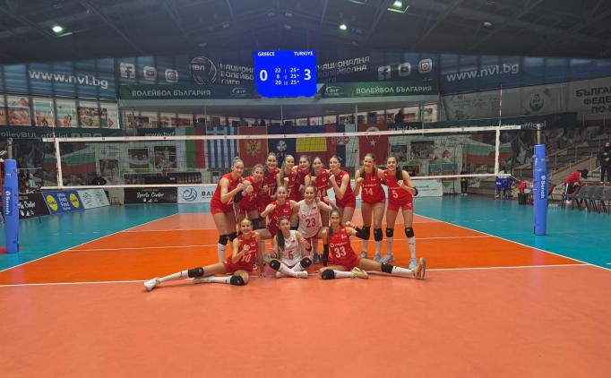  16 Ya Alt Kz Milli Voleybol Takm, galibiyetle balad