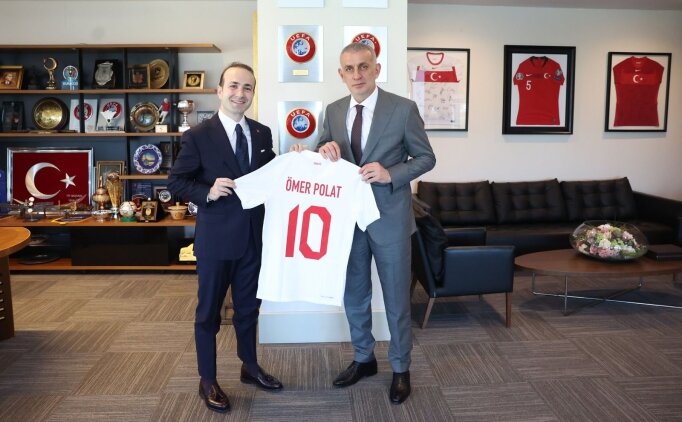 Cumhuriyet Savc�s� �mer Polat, TFF'yi ziyaret etti