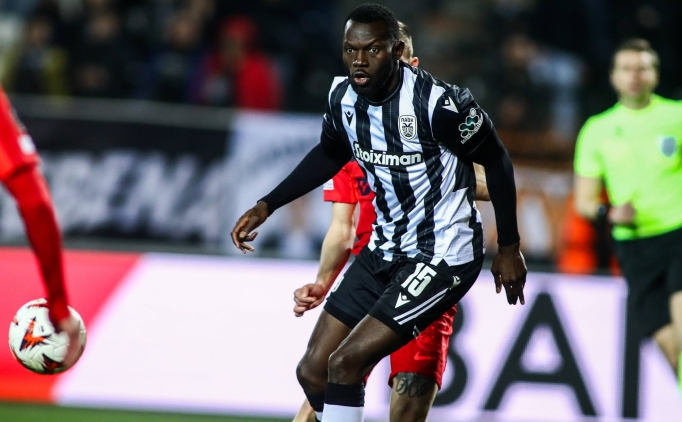 Colley, yeni tak�m�nda g�zden d��t�