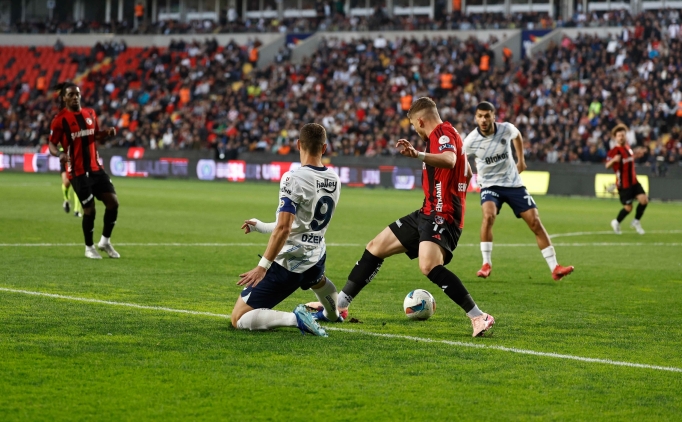 Fenerbah�e'den hakem kararlar�na videolu tepki!