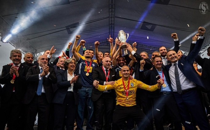 Salih Bayraktar: Sar�yer, S�per Lig'i hak ediyor