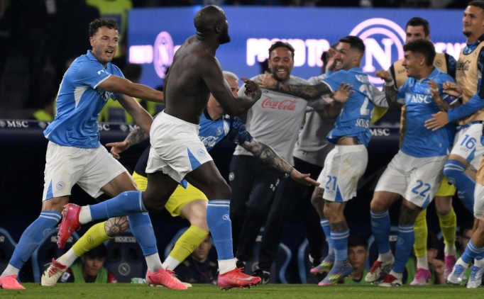Serie A'da d���m ��z�ld�: �ampiyon Napoli!
