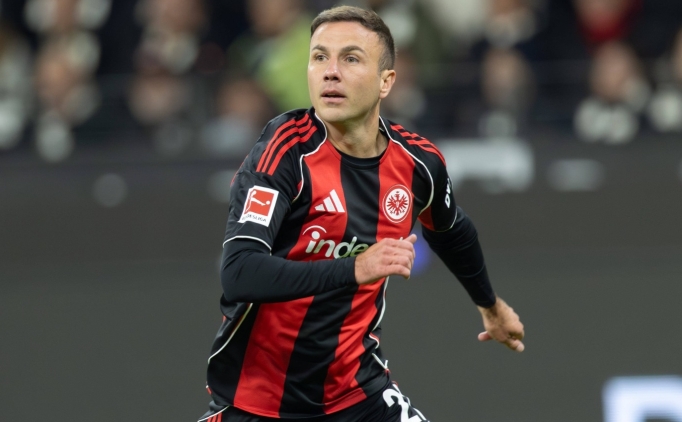 Frankfurt, Gtze ile uzatmay dnyor!