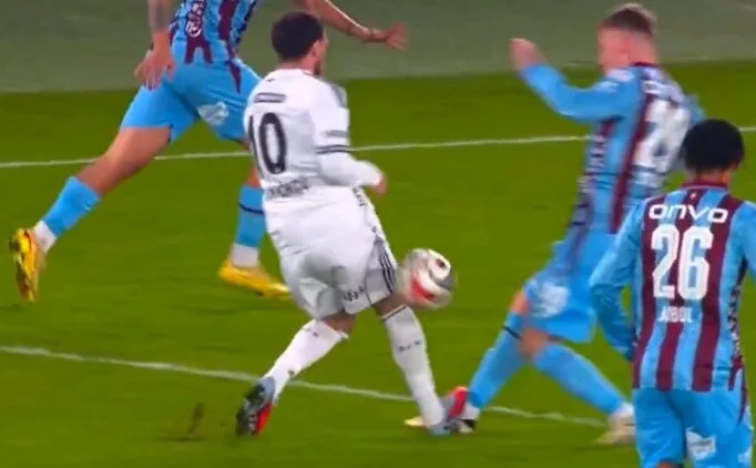 Trabzonspor'da k�rm�z� kart beklentisi!