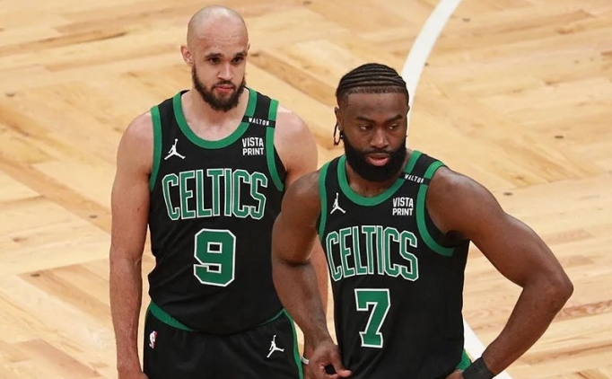 Celtics, Brown ve White i�in gelen takas tekliflerini dinliyor