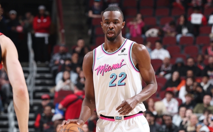 Lakers, Wiggins iin Heat'le grmelerini ilerletti