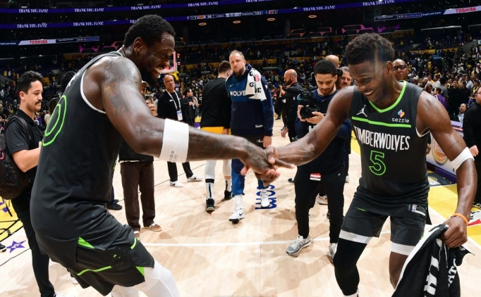 Wolves tur atlad�, Lakers elendi, Rockets direndi!