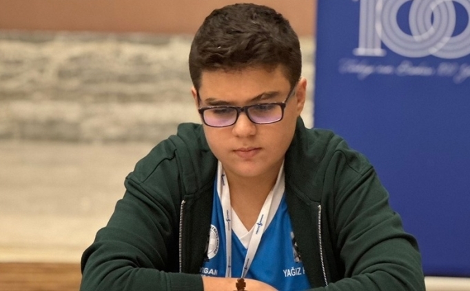 B�y�kusta Ya��z Kaan Erdo�mu�, Levon Aronian'� ma�lup etti