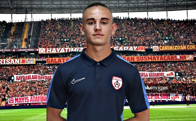 Galatasaray, Eren Kaya'y� renklerine ba�lad�