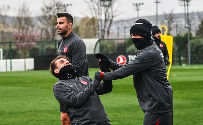 Yunus'tan Kerem paylam: 'Gelirken getirmemi'