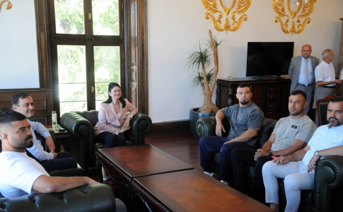 Yusufcan Zeybek: �n�allah tarihe ge�eriz