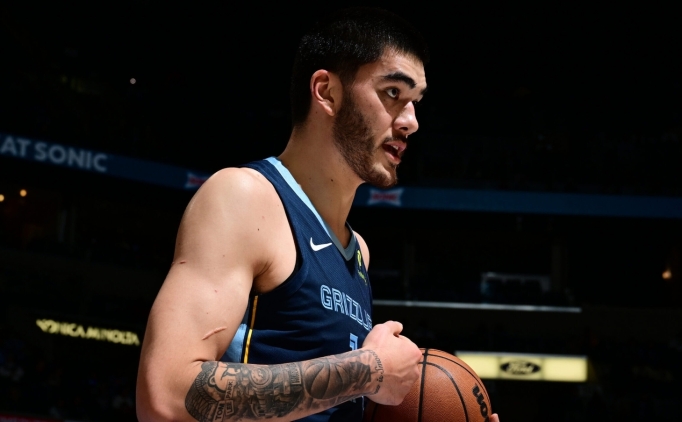 Zach Edey, en az 4 hafta sahalardan uzak kalacak