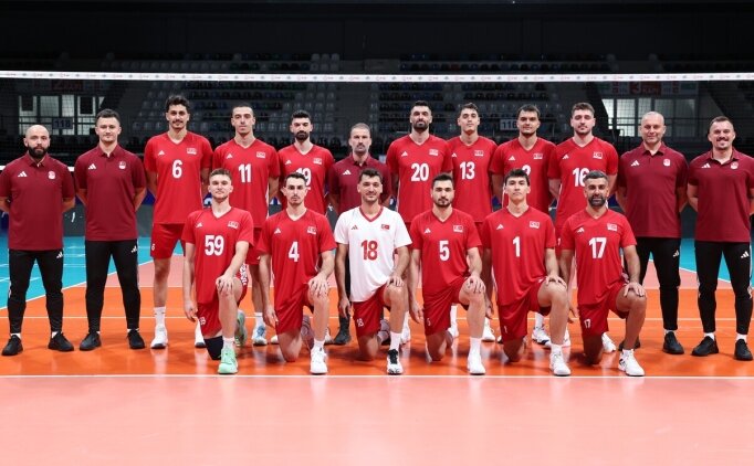 Erkek Milli Voleybol Tak�m�'n�n kadrosu a��kland�